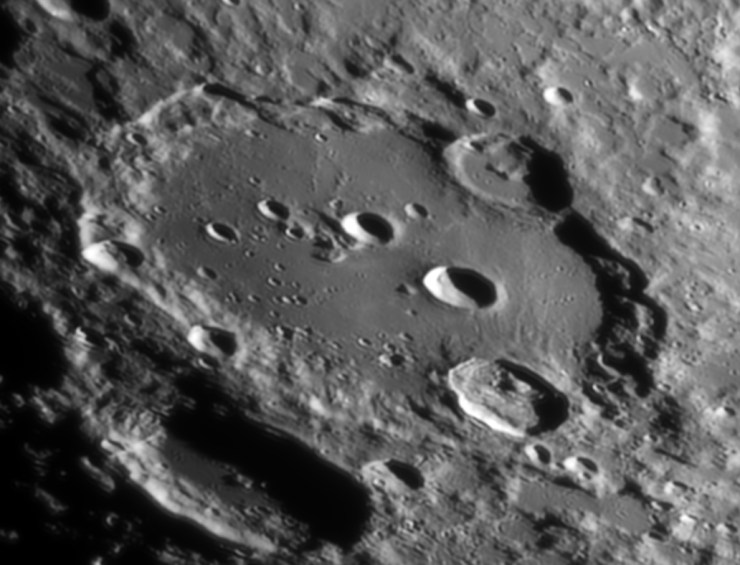 2019-08-11-0009_6-P_Enache_Clavius_M72